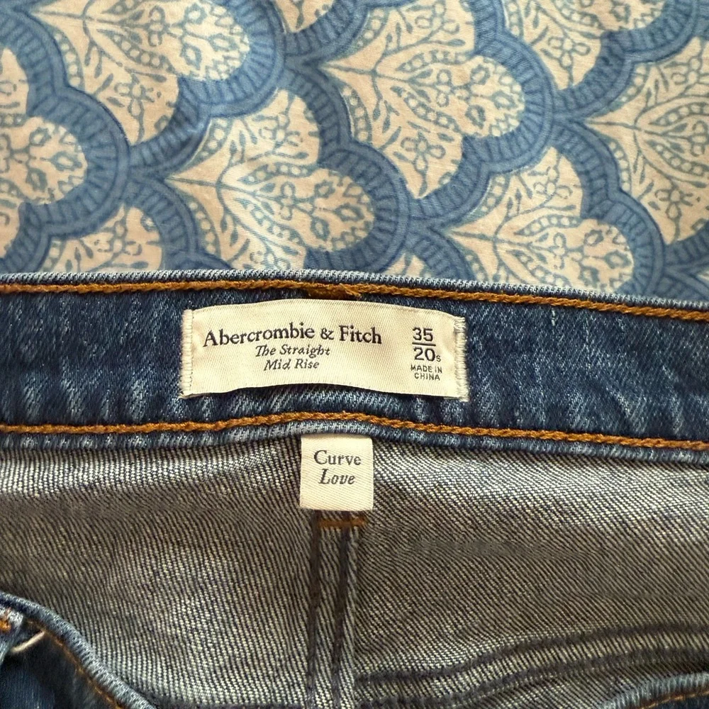 Abercrombie & Fitch Blue Straight Mid Rise Jeans - Picture 2 of 4
